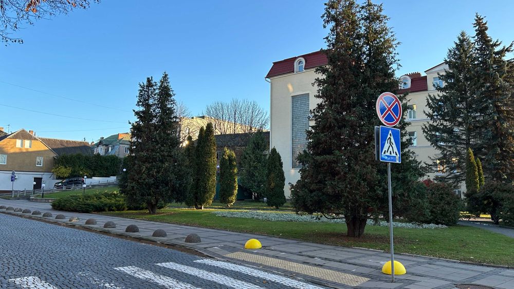 Простора двокімнатна квартира в центрі Луцька, вулиця Б. Хмельницького