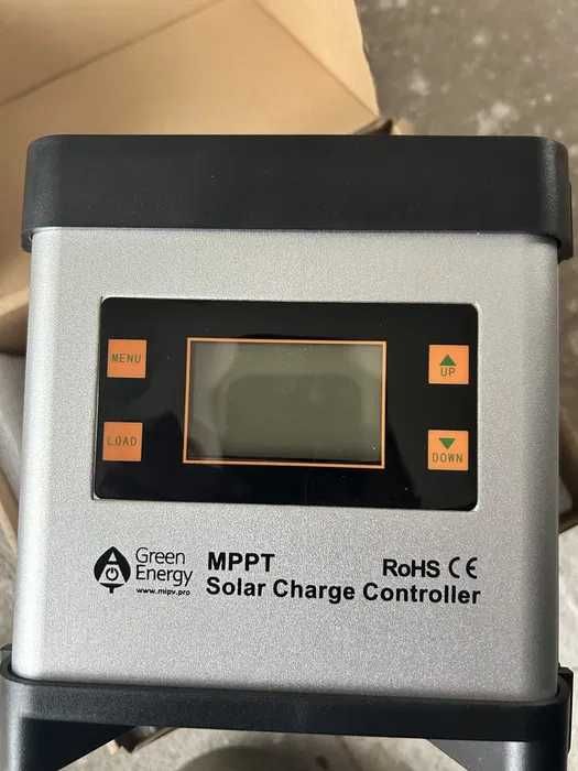 Solarny regulator ładowania MPPT 12/24 30A LCD