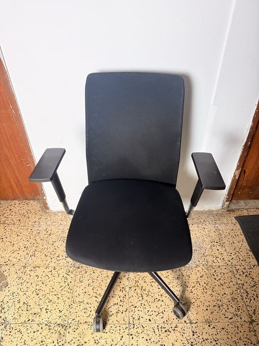 Vendo 2 cadeiras de MESA DE COMPUTADOR