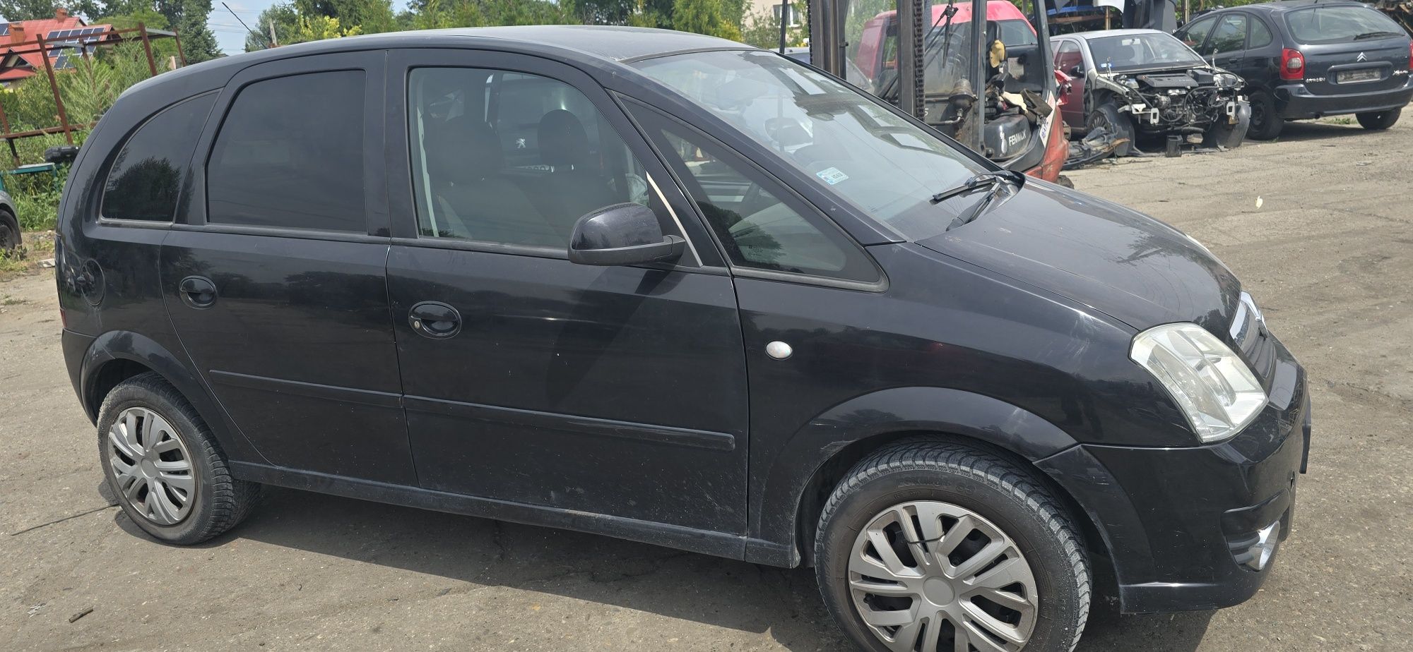 Drzwi prawe zderzak Z 20R  lampa maska Opel Meriva 1,7 CDTI Części