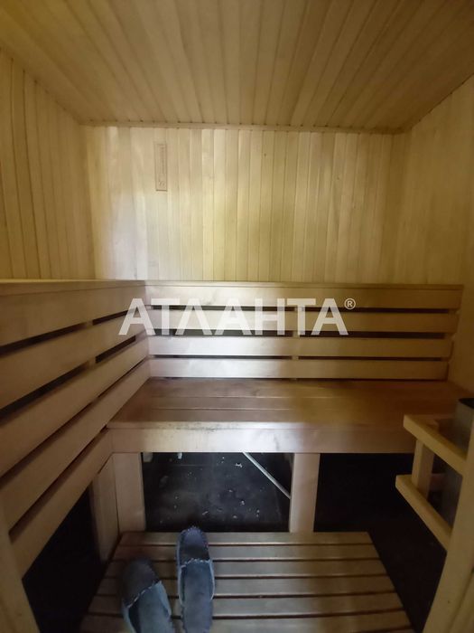 Будинок з ремонтом у Совіньоні