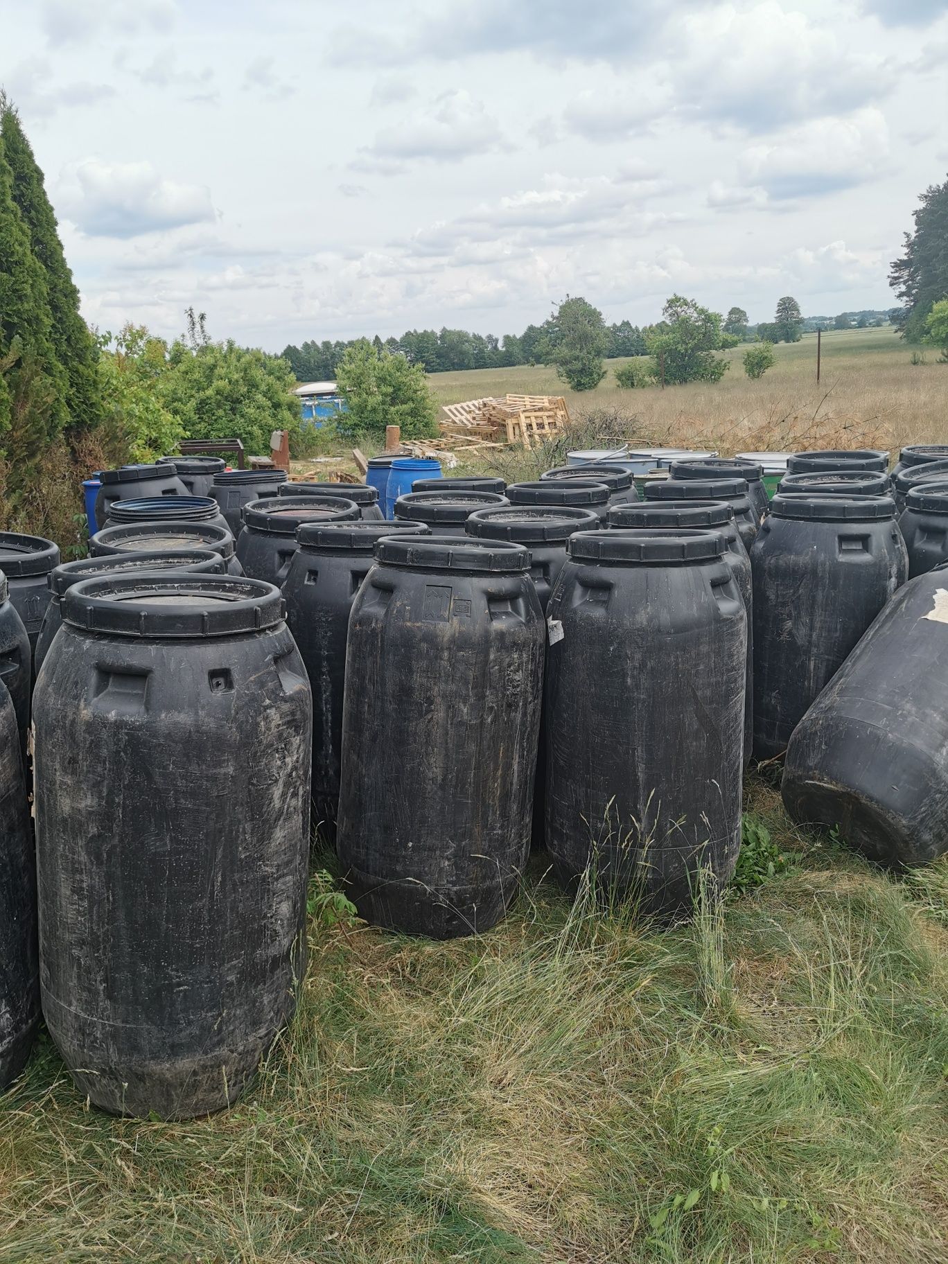 Beczki beczka pojemnik kanister mauzer mauzery, palety