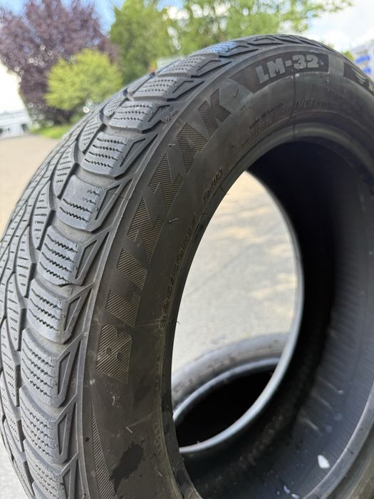 Резина BLIZZAK 225/50 R17