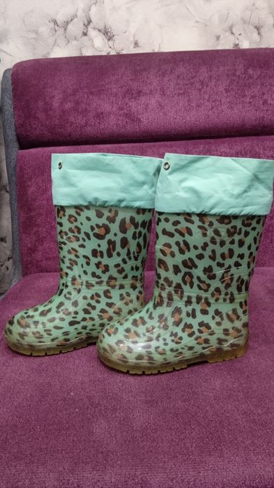 Резиновые сапоги