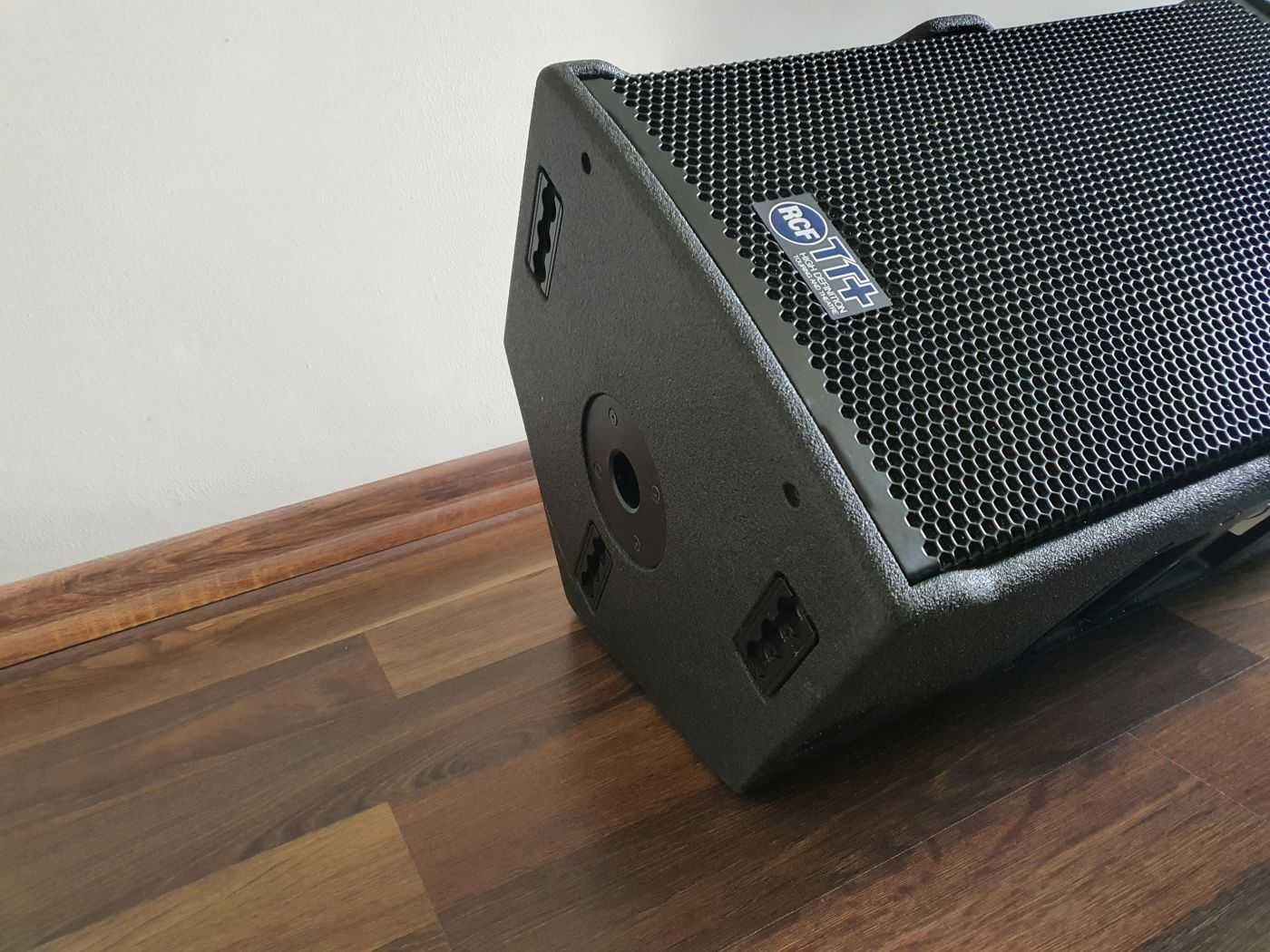 Kolumna aktywna, monitor RCF TT-22A