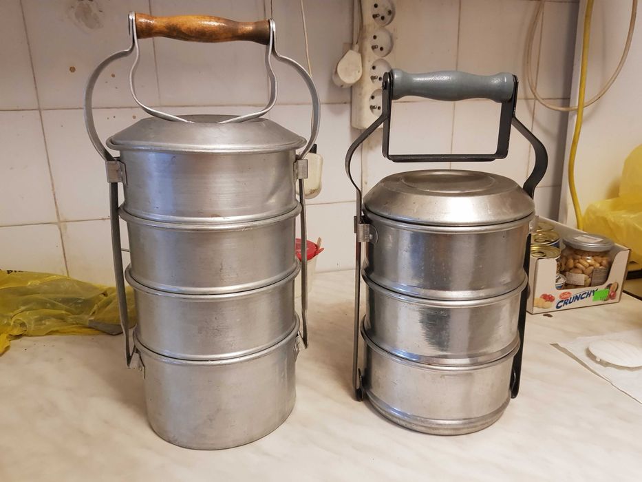 Menażka turystyczna, pojemniki obiadowe, czworak i trojak aluminiowy
