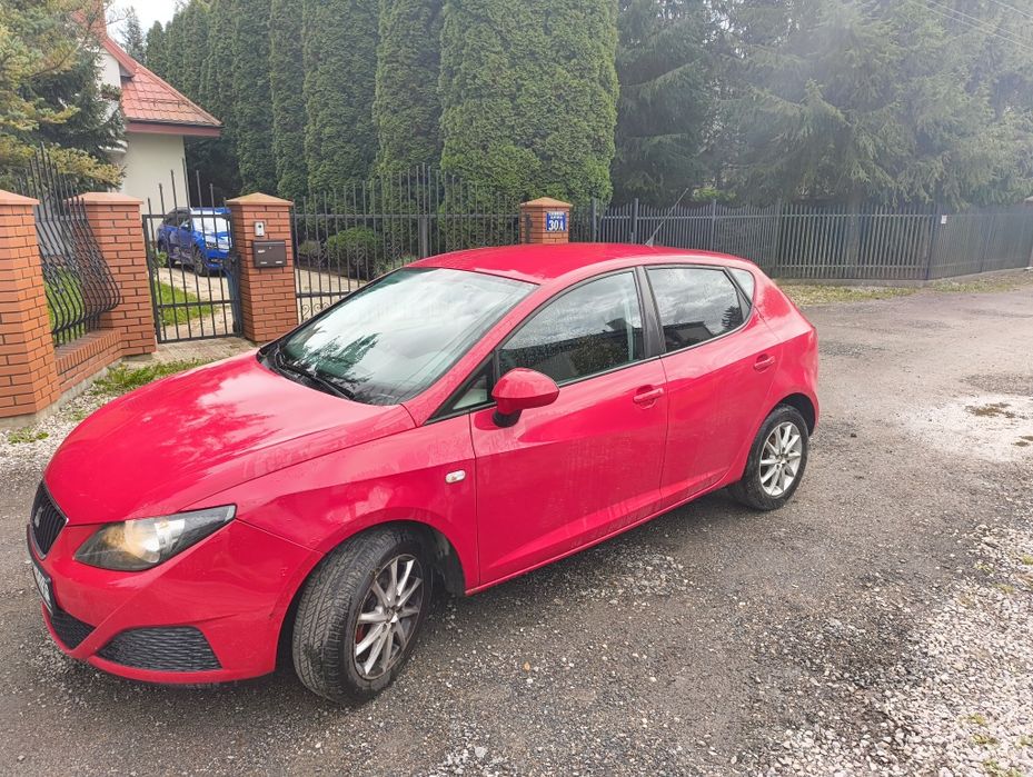 Seat Ibiza 1.4 2009 r benzyna prywatnie