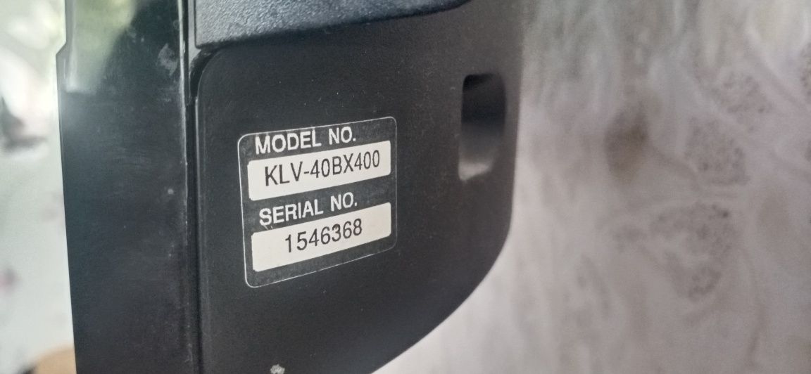 Телевизор Sony KLV-40BX400