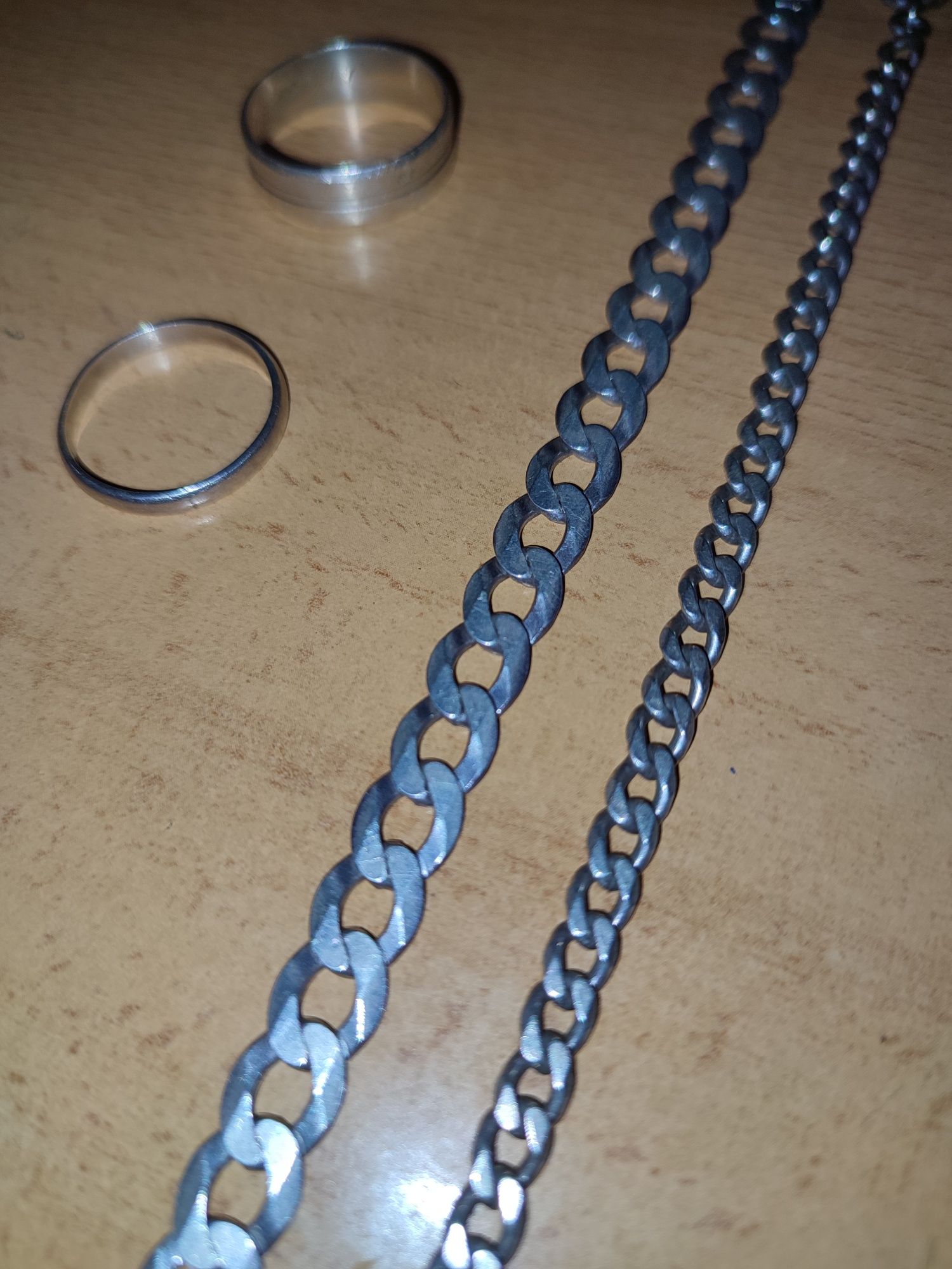 Prata, pulseiras anéis
