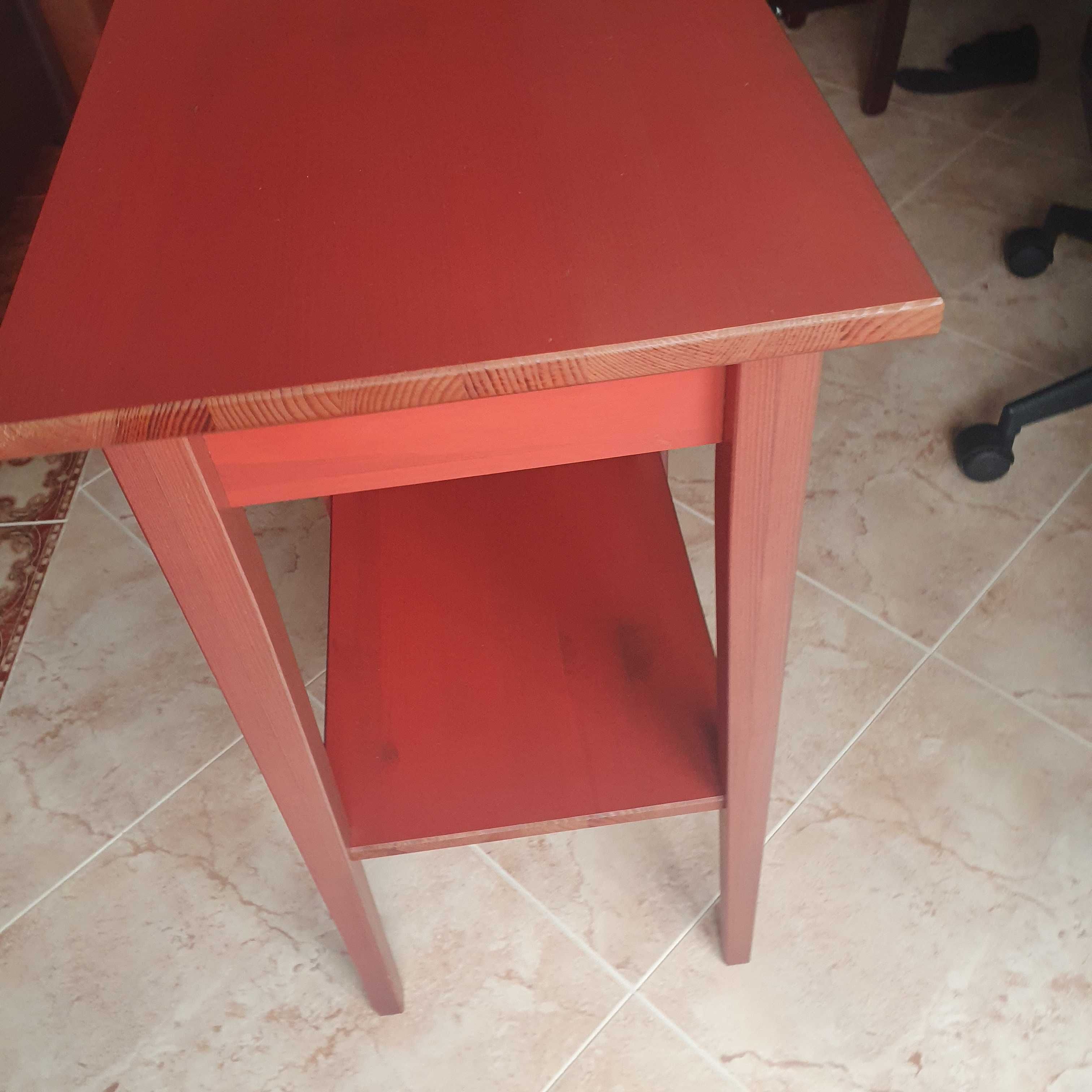 Mesa de cabeceira IKEA HEMNES vermelha Puxador em ROSA Lindo MACIÇA