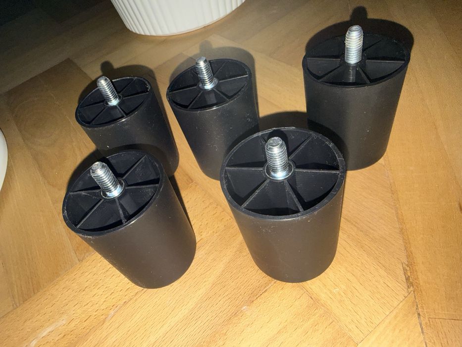 Nogi do kanapy Ikea