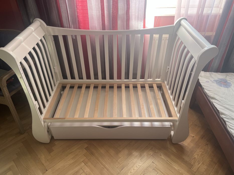 Ліжечко дитяче Верес з маятником, матрацом, шухлядами