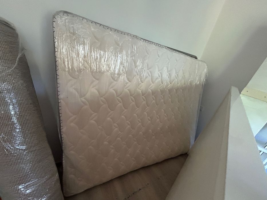 Cama Casal: Colchão Como Novo + Estrutura Completa