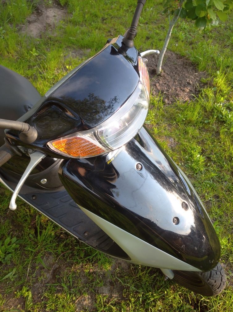 Продам скутер Honda Dio AF-34