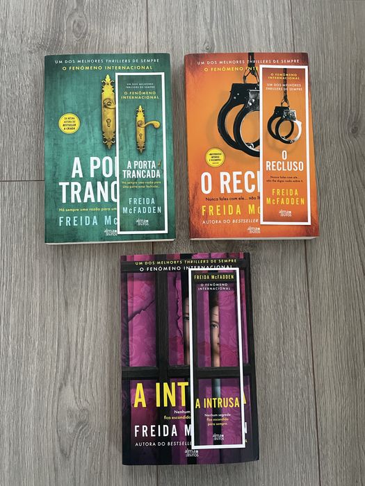 Livros da Freida McFadden como novos