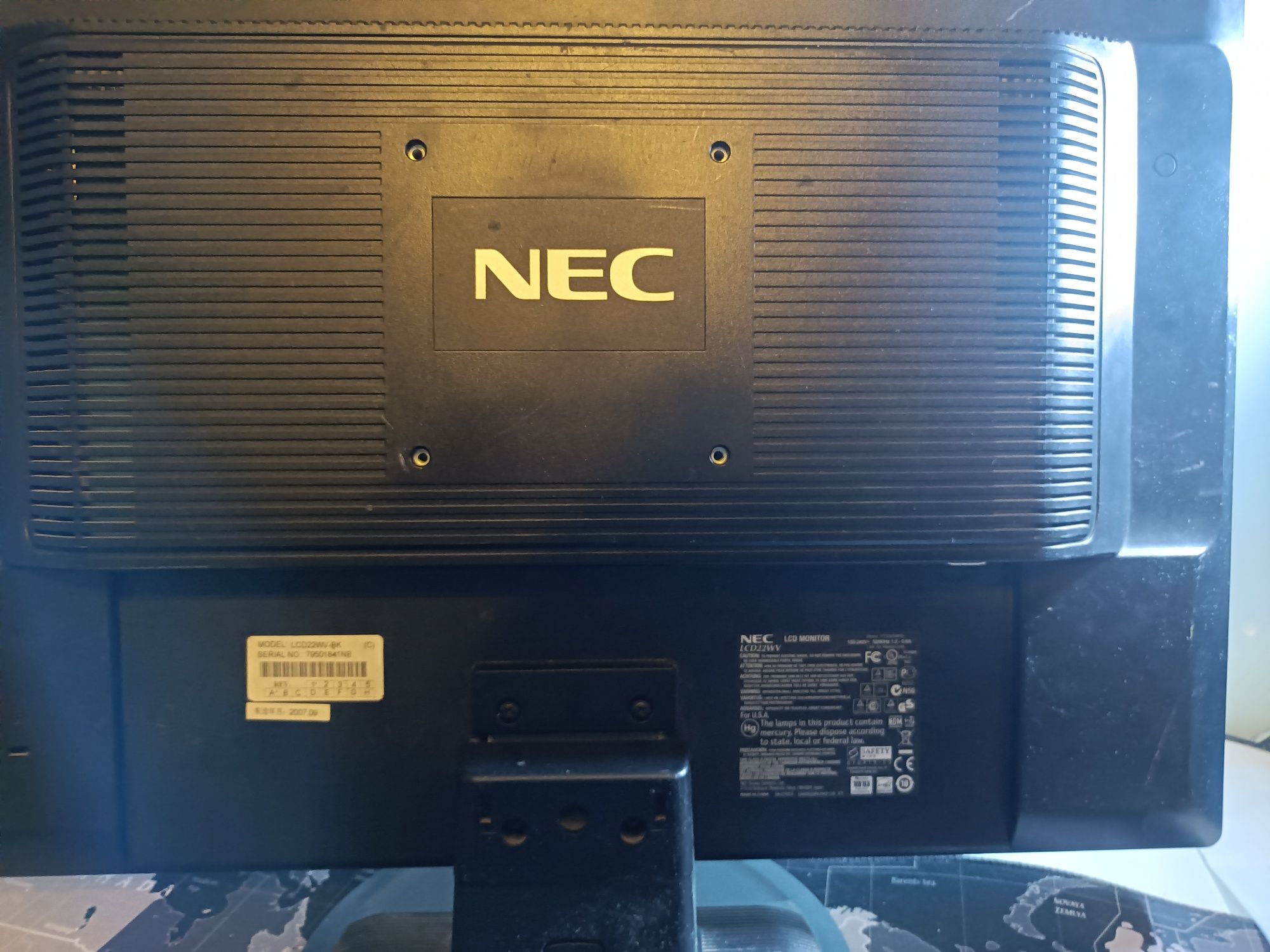 Monitor NEC 22 calowy