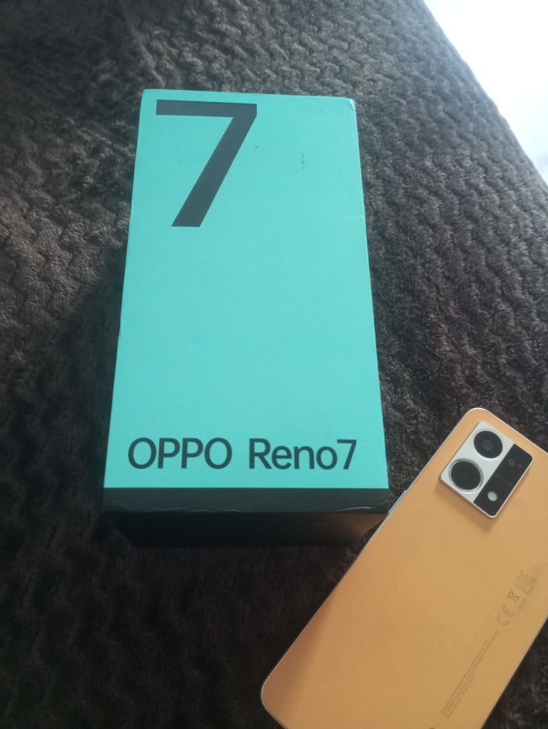 OPPO Reno 7 Orange
