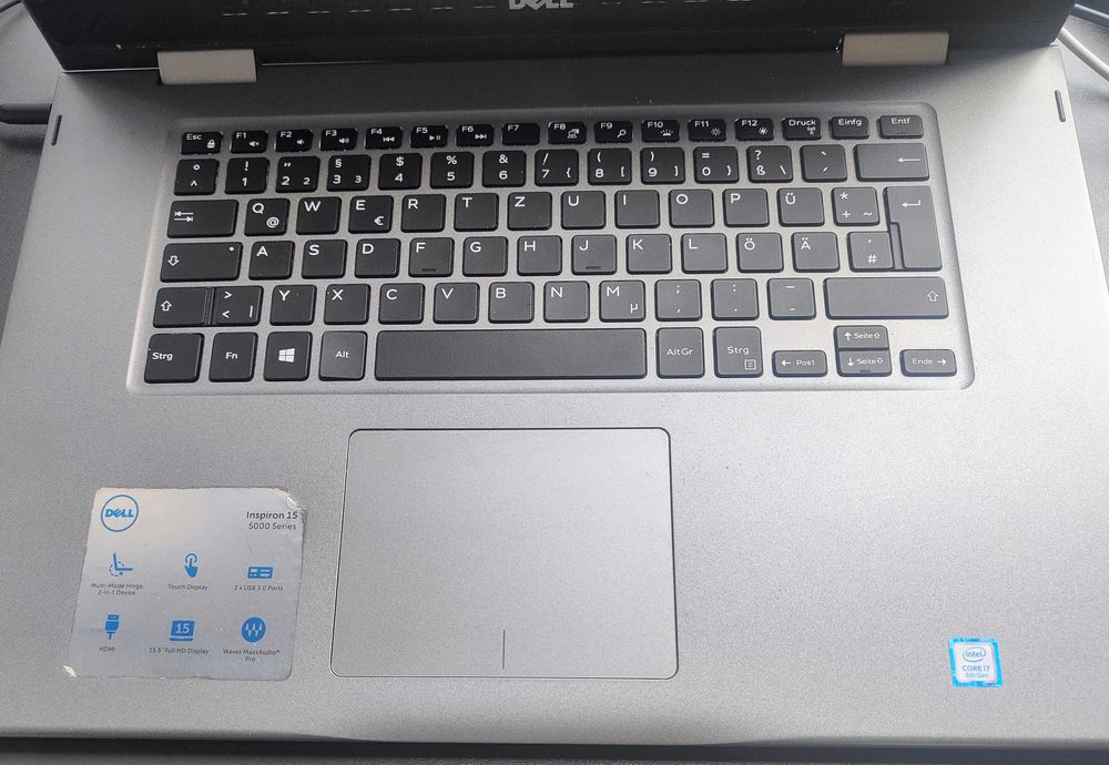 Dell Inspiron 5579 z procesorem i7-8550U, 16GB RAM, 512GB SSD