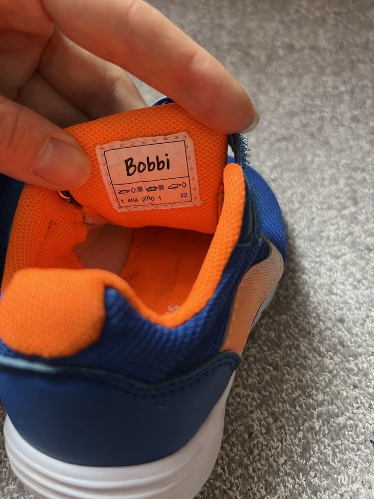 Кросівки 22 розмір Bobbi shoes