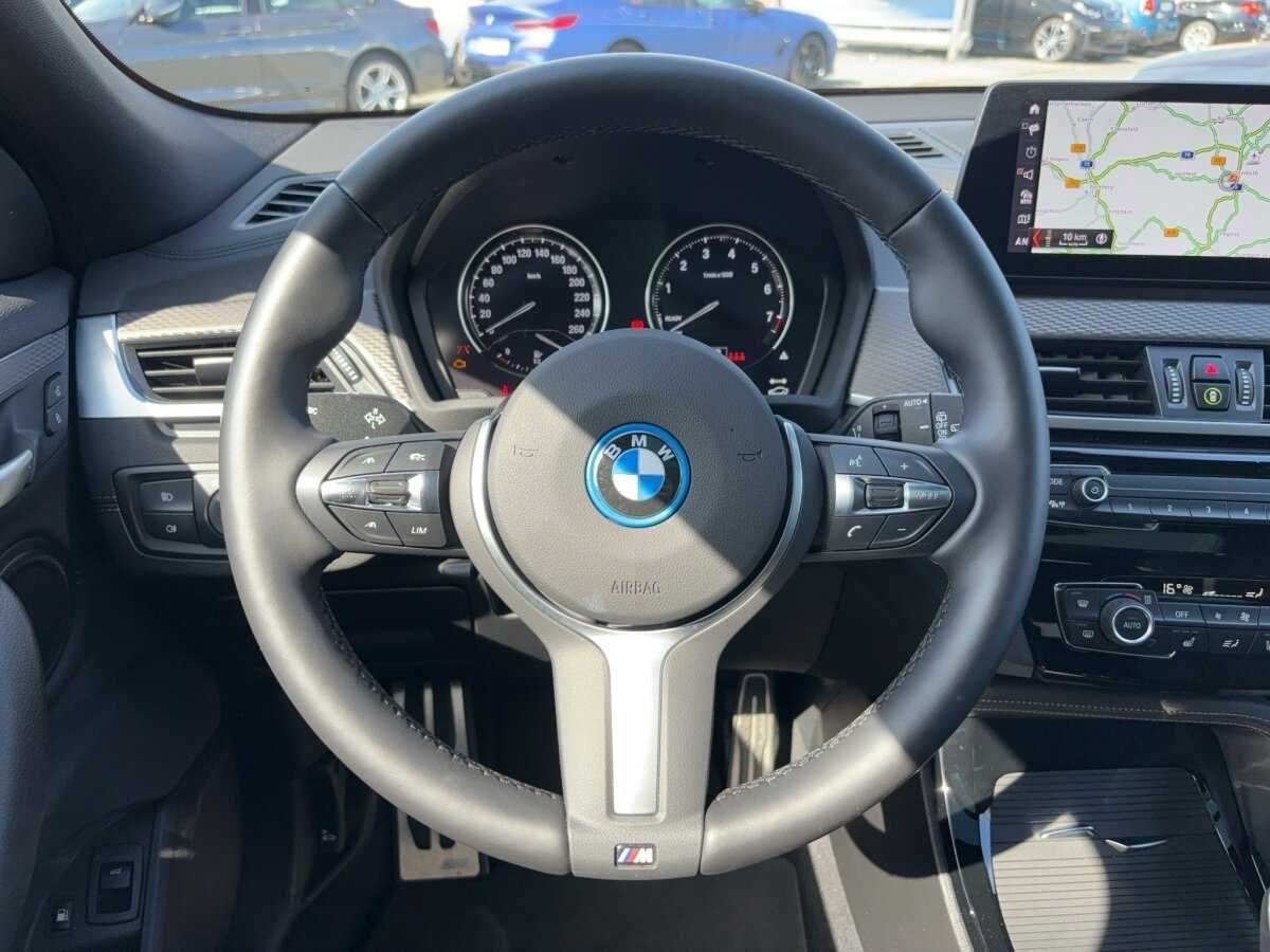 BMW X2E Híbrido Plug In, 42 000km, M Pack, tecto panorâmico couro