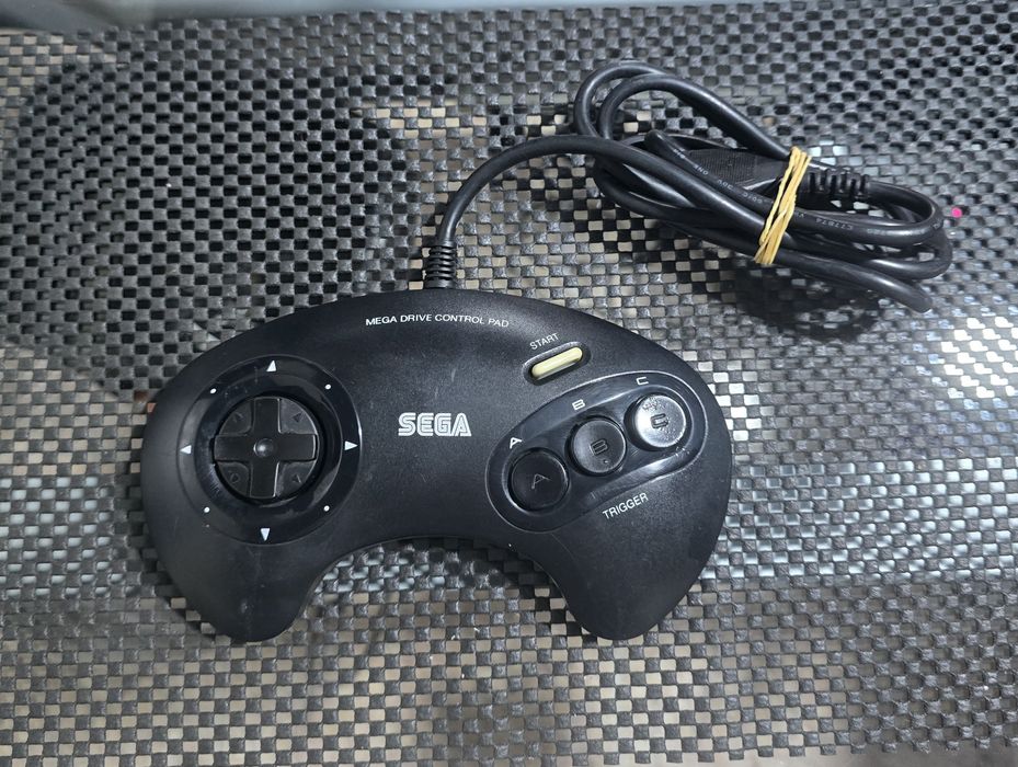 Mega Drive RGB + 2 Jogos