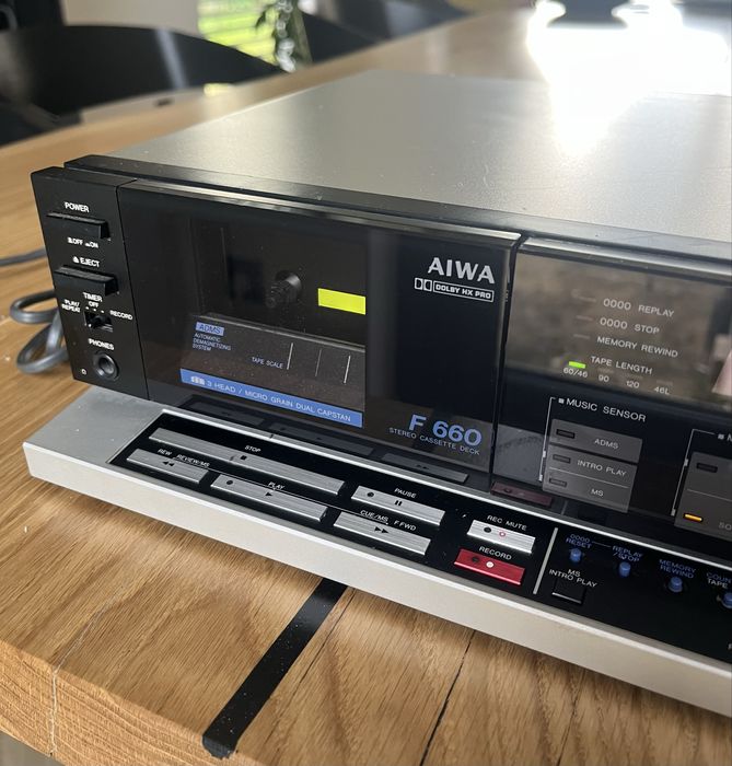 Magnetofon Deck Aiwa F660 Uszkodzony