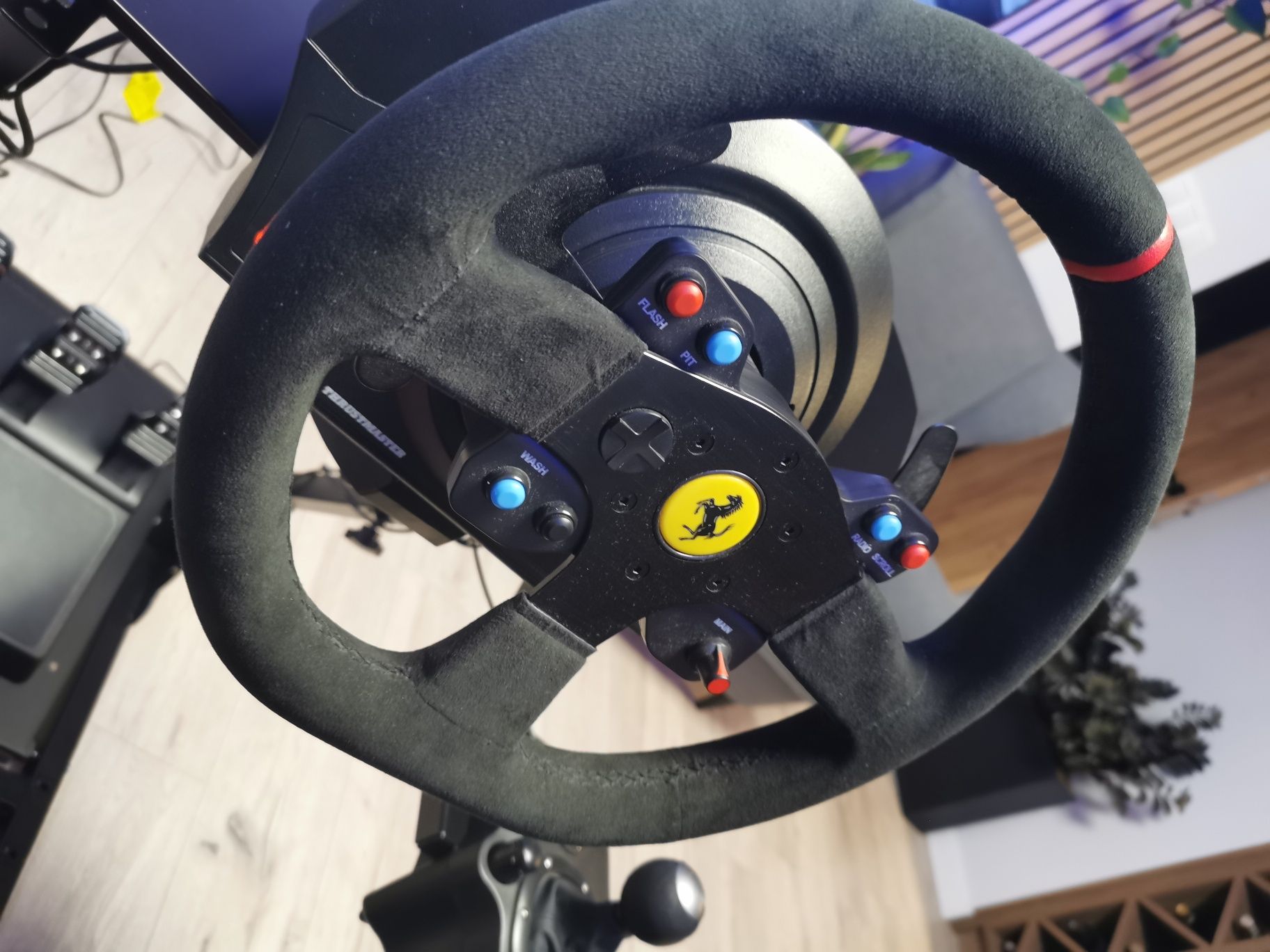 Thrustmaster T300 Ferrari alcantara+shifter+stojak