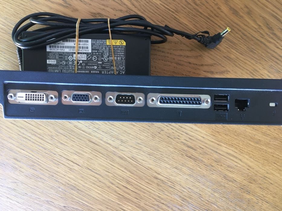 Dock station FUJITSU Lifebook