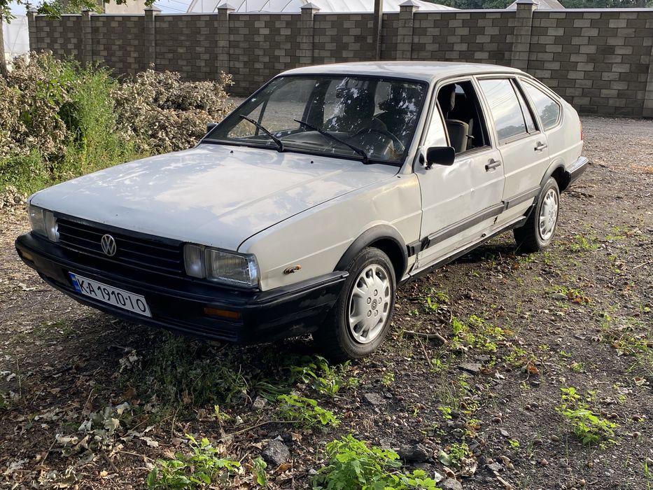 Volkswagen Passat B2 1.6 Бензин