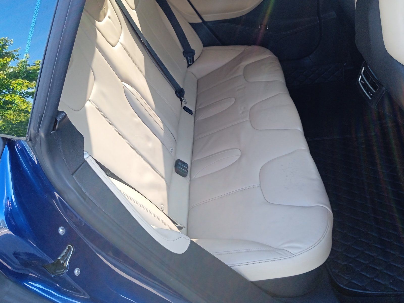 Tesla model S 2016