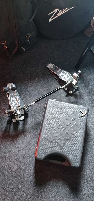 Pedal Duplo Iron Cobra TAMA - The Legend in Innovation + Hard Case