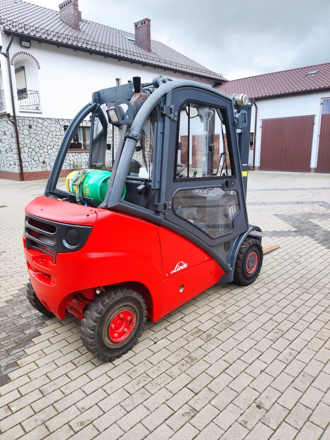 Wózek widłowy Linde H20 niski z kabiną z UDT