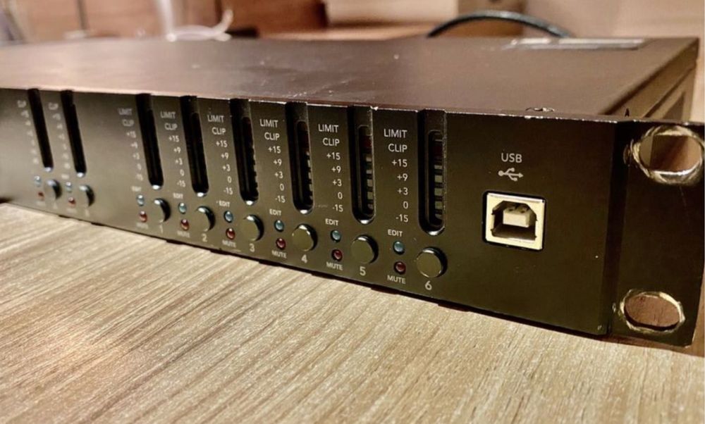 Продам звуковий акустичний процесор Mackie SP260, кросовер