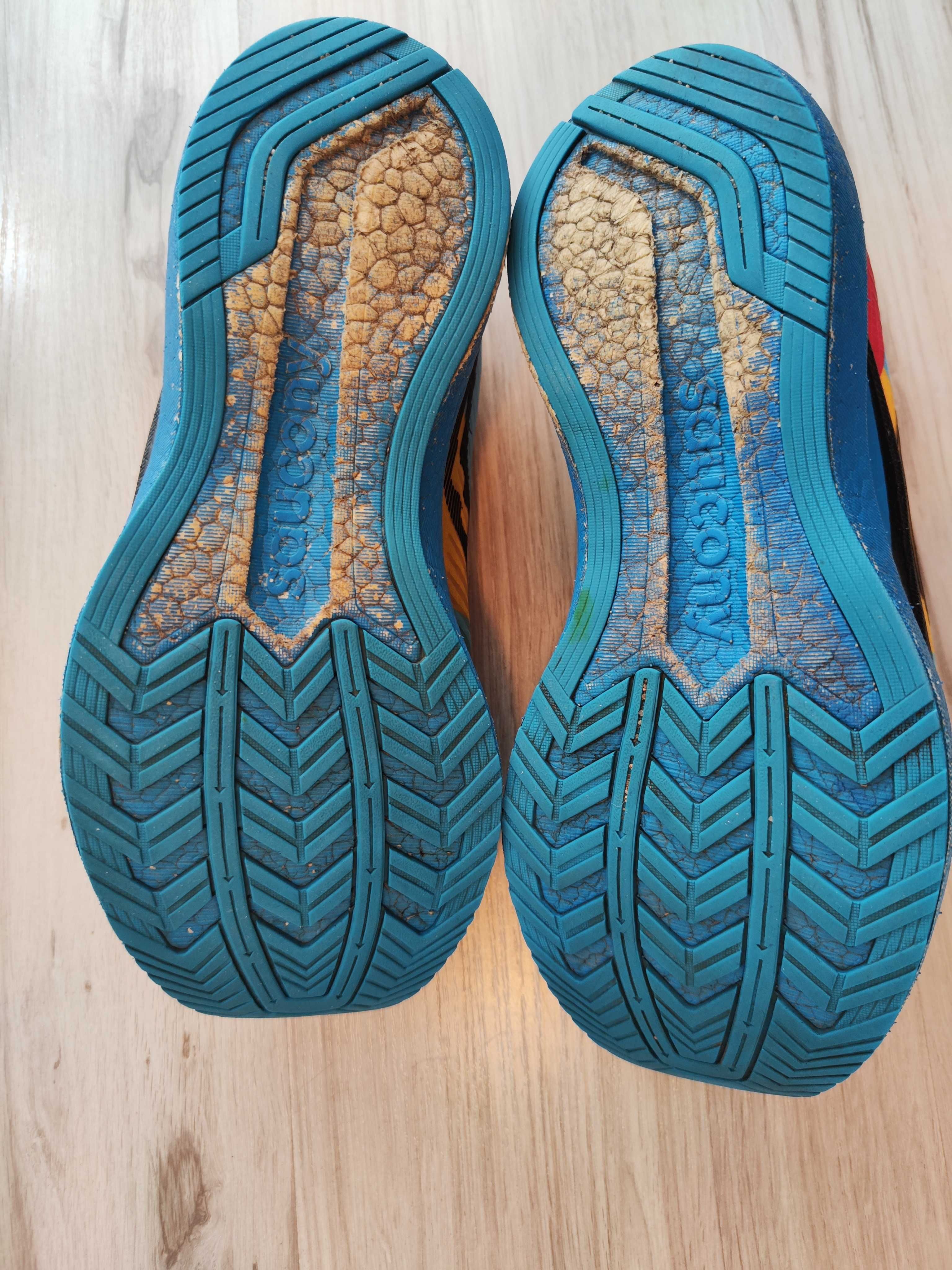 Saucony Endorphin Speed Runshield, rozmiar 41