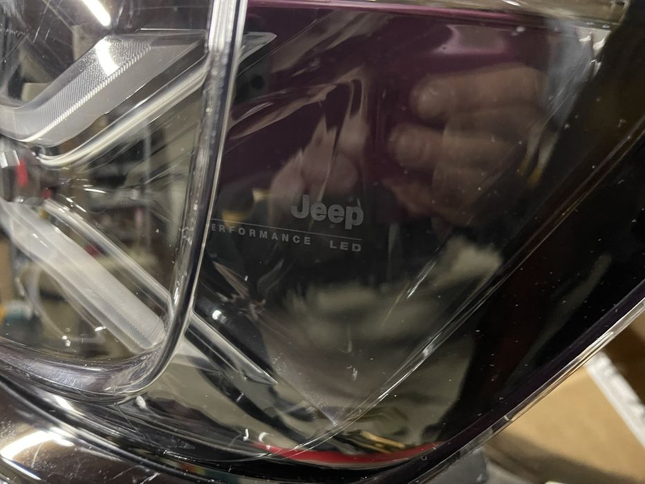 jeep avenger оригінал фари