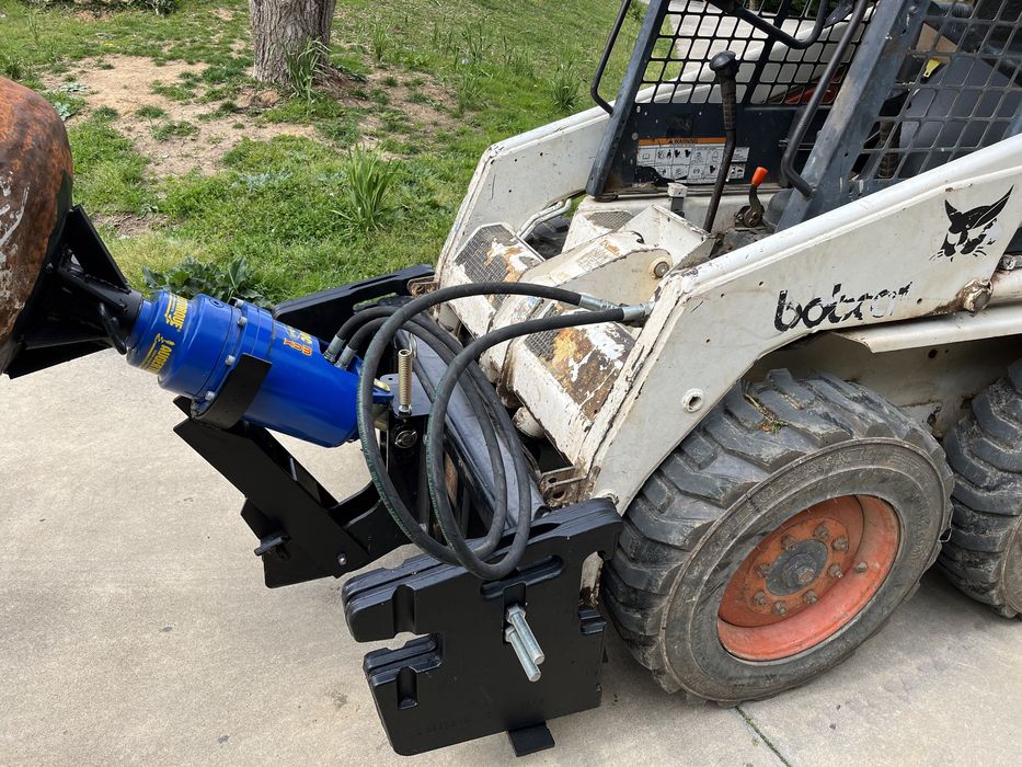 Bobcat 753 com acessorios