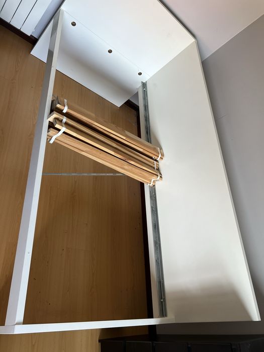 Cama solteiro estado razoavel