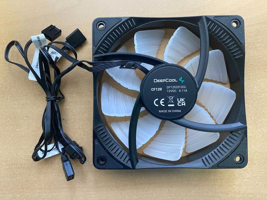 Корпусный вентилятор DeepCool CF120