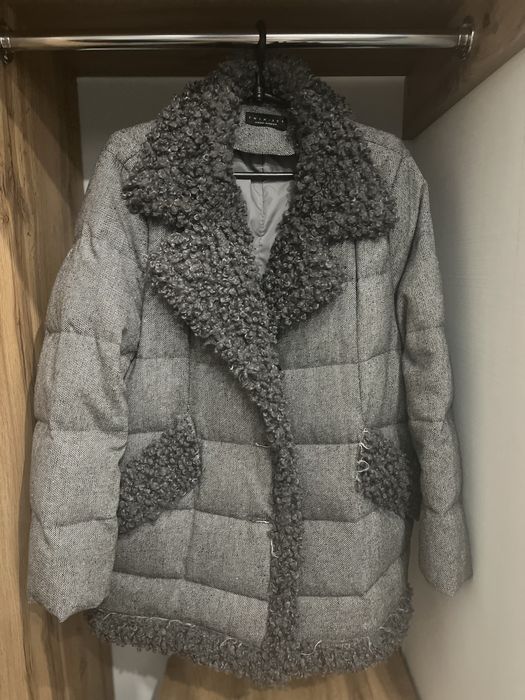 Продається чудова куртка/ пуховик б/у Twinset