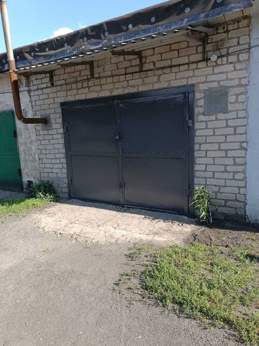 Продам гараж в товаристві "Нове"