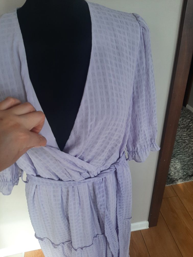 Liliowa jasno fioletowa maxi długa sukienka z dekoltem nazakładkę 42/4