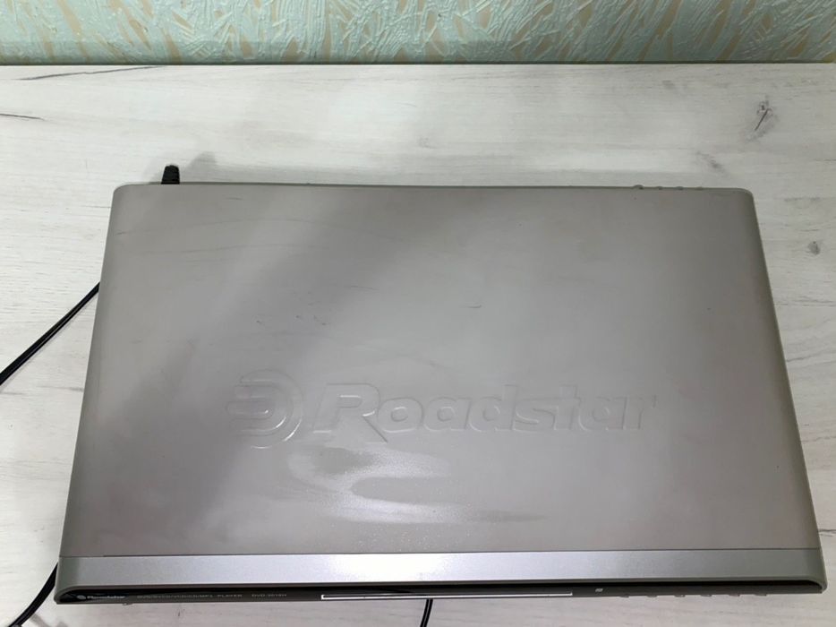 Проигрыватель Roadstar для DVD, CD