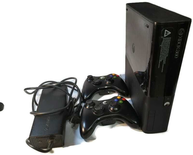 Konsola Microsoft Xbox 360 E 500 GB czarny