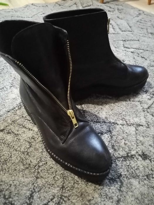 Черевики. Ботинки