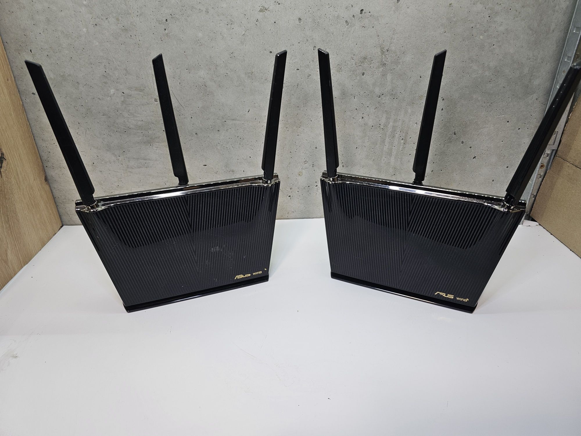 Бездротовий маршрутизатор (роутер) ASUS RT-AX68U