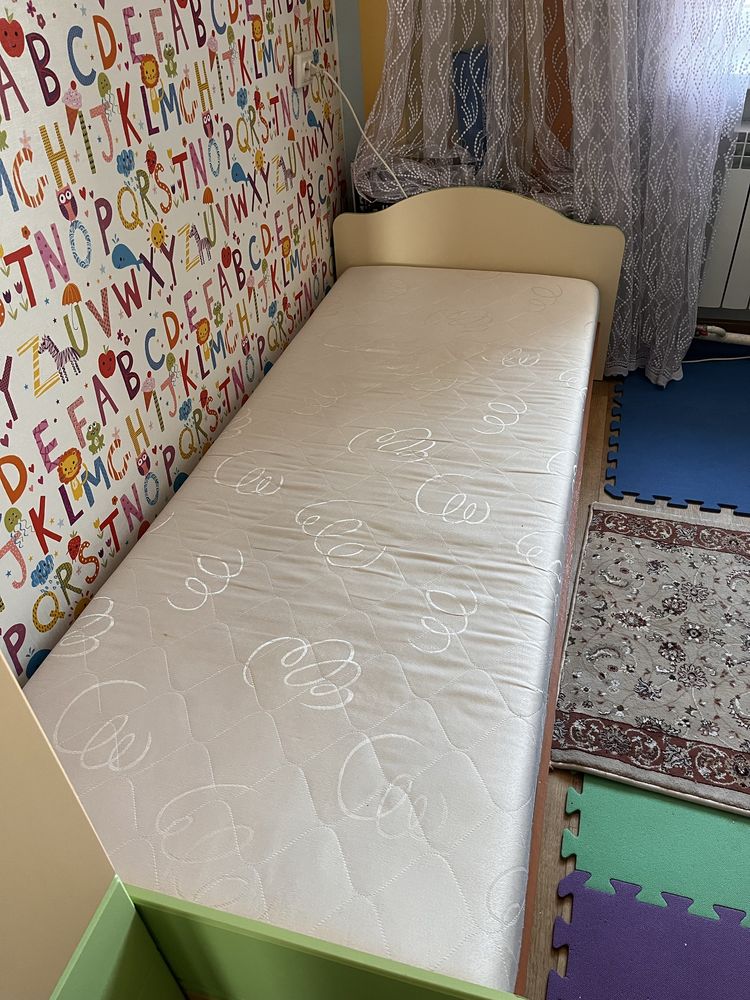 Дитяче/ підліткове ліжко з ортопедичним матрацом