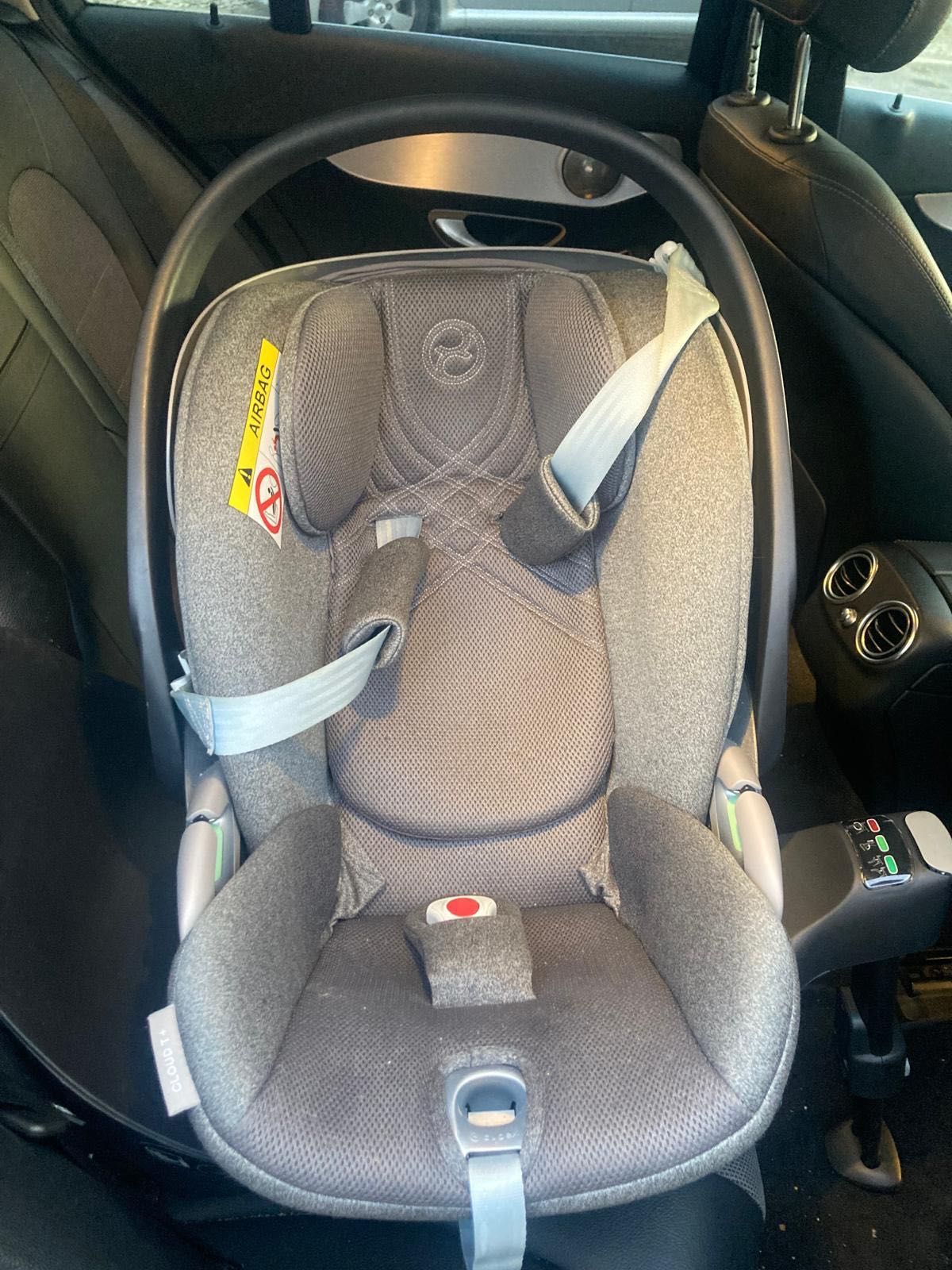 Ovinho - Cadeira Auto Platinum Cloud T I-size da CYBEX