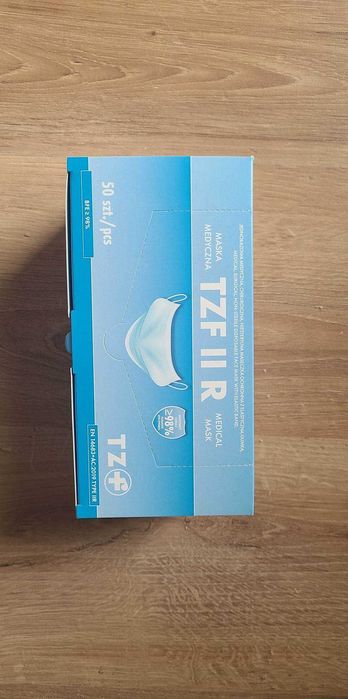 Opakowanie jednorazowych maseczek ochronnych - 50szt w opakowaniu