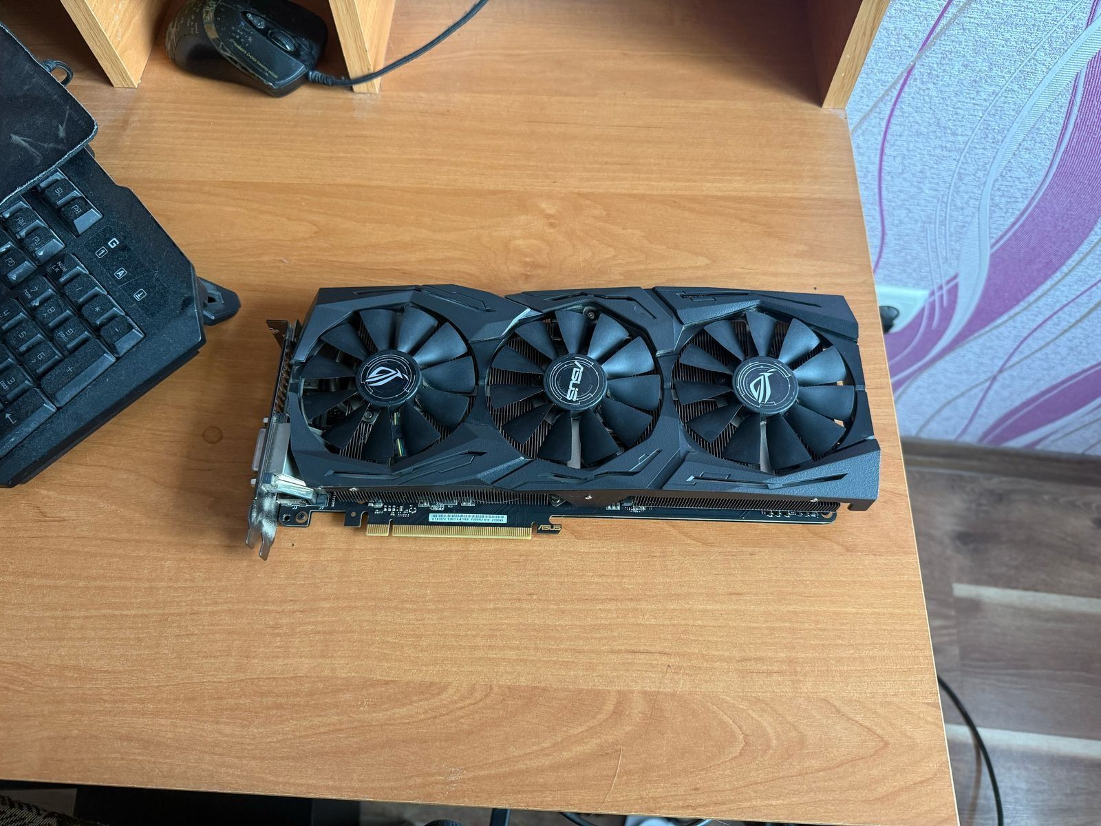 Відеокарта Asus ROG GeForce GTX 1070 TI STRIX 8Gb Б/В