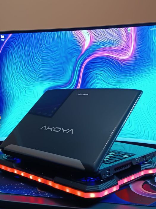 Ігровий ноутбук Medion Akoya / GeForce GT 555M / i5 + багато ігор